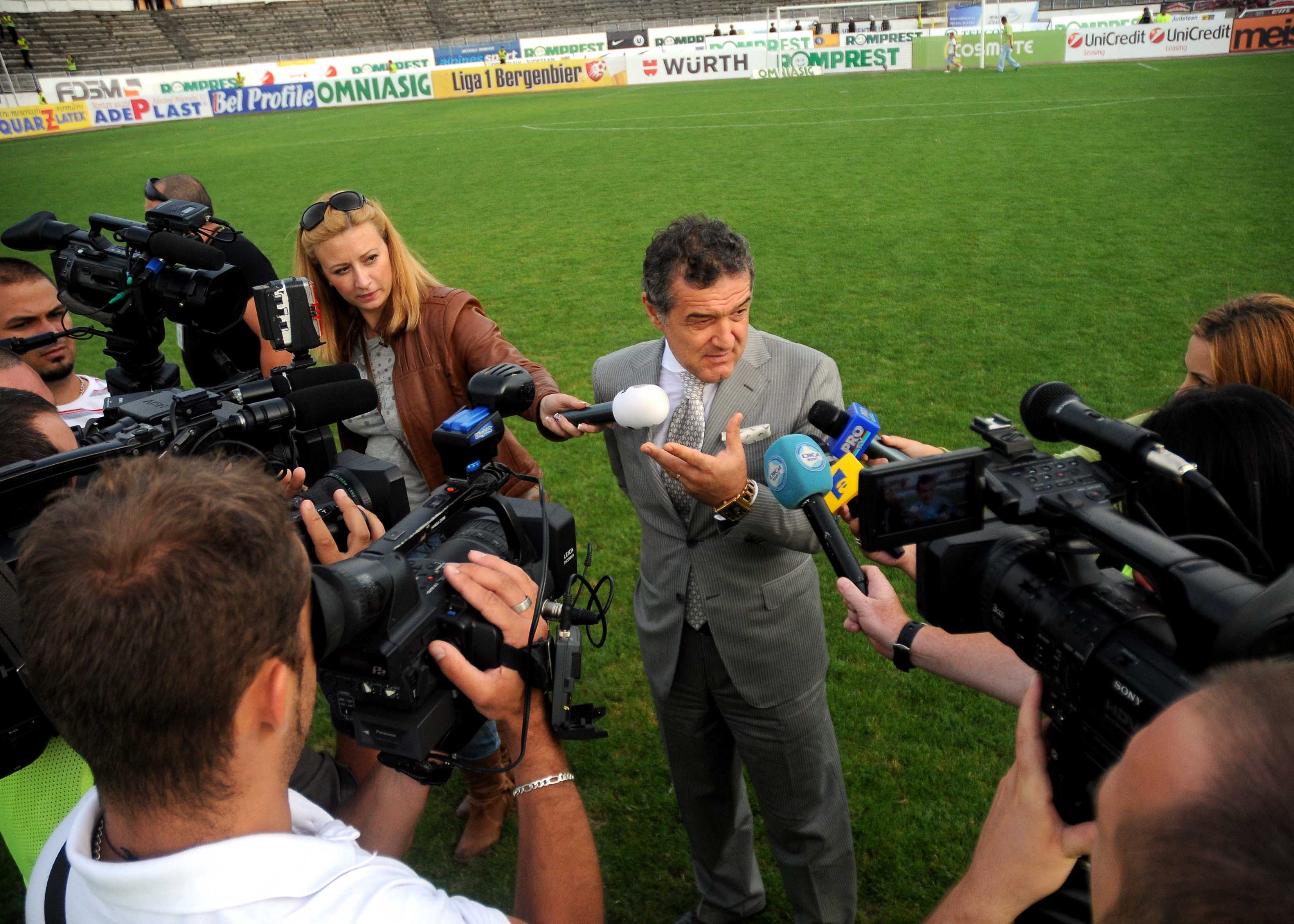 Gigi Becali i-a spus în față: ”Tu antrenezi, eu fac echipa”. Apoi, patronul FCSB-ului ”a vrut să arate cât de puternic este”