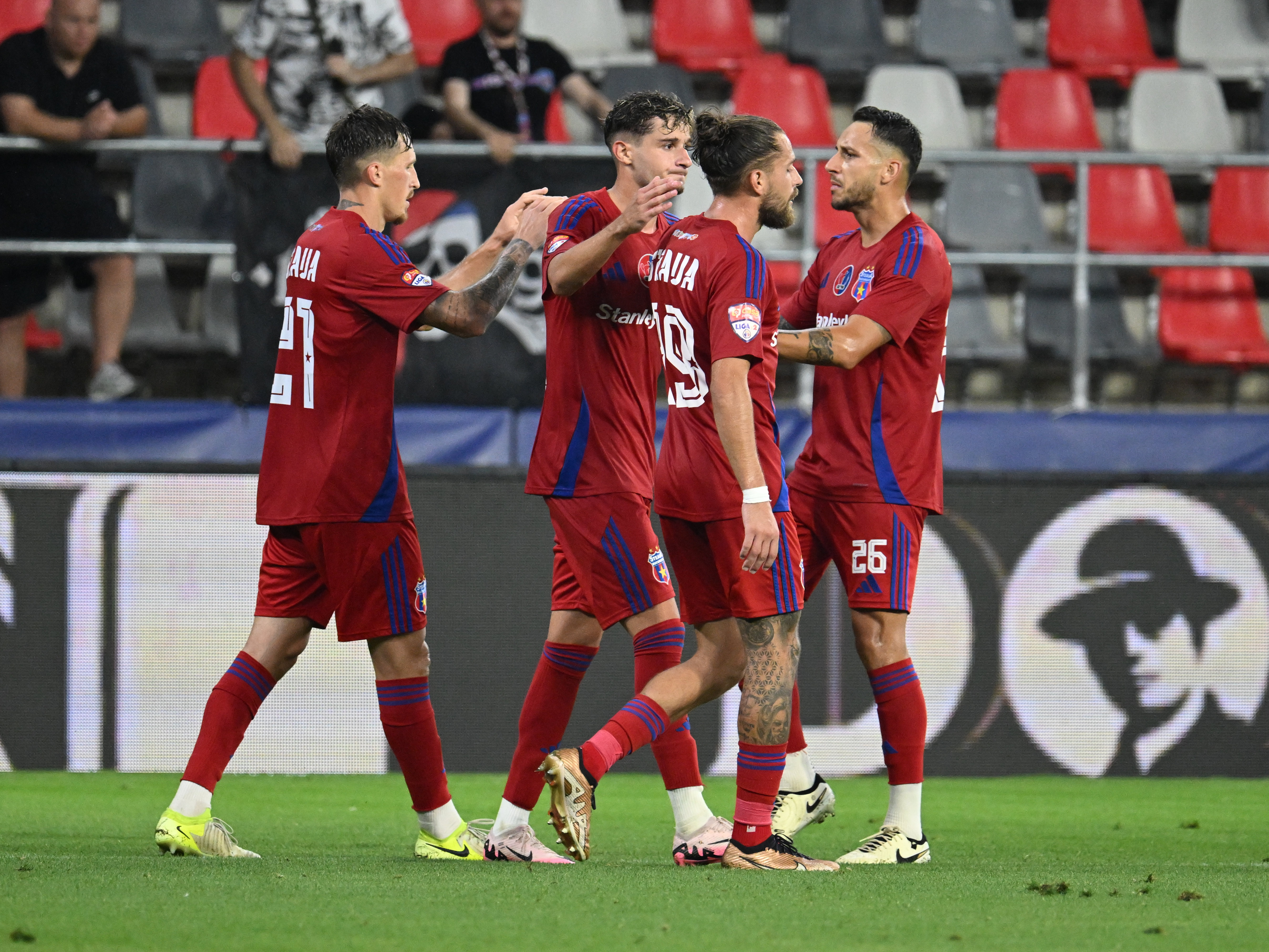 Steaua - ASA Târgu Mureș 2-1! "Militarii" au învins liderul și l-au egalat în fruntea clasamentului
