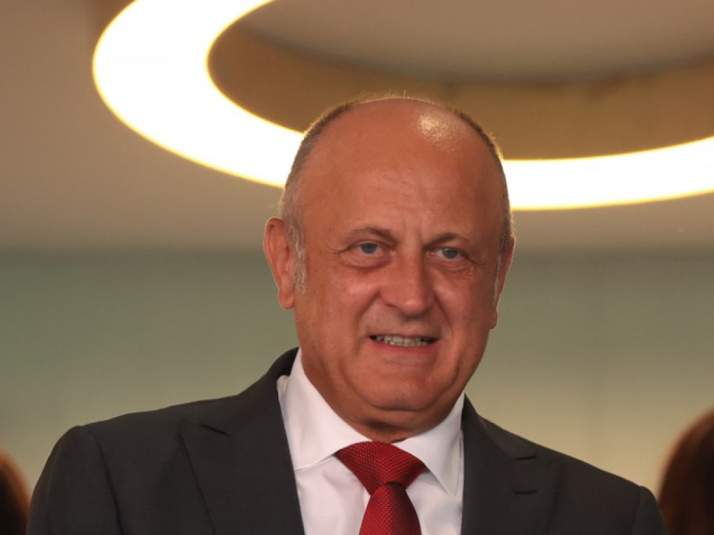 Dan Șucu s-a decis! Cine urmează să fie noul antrenor de la Genoa