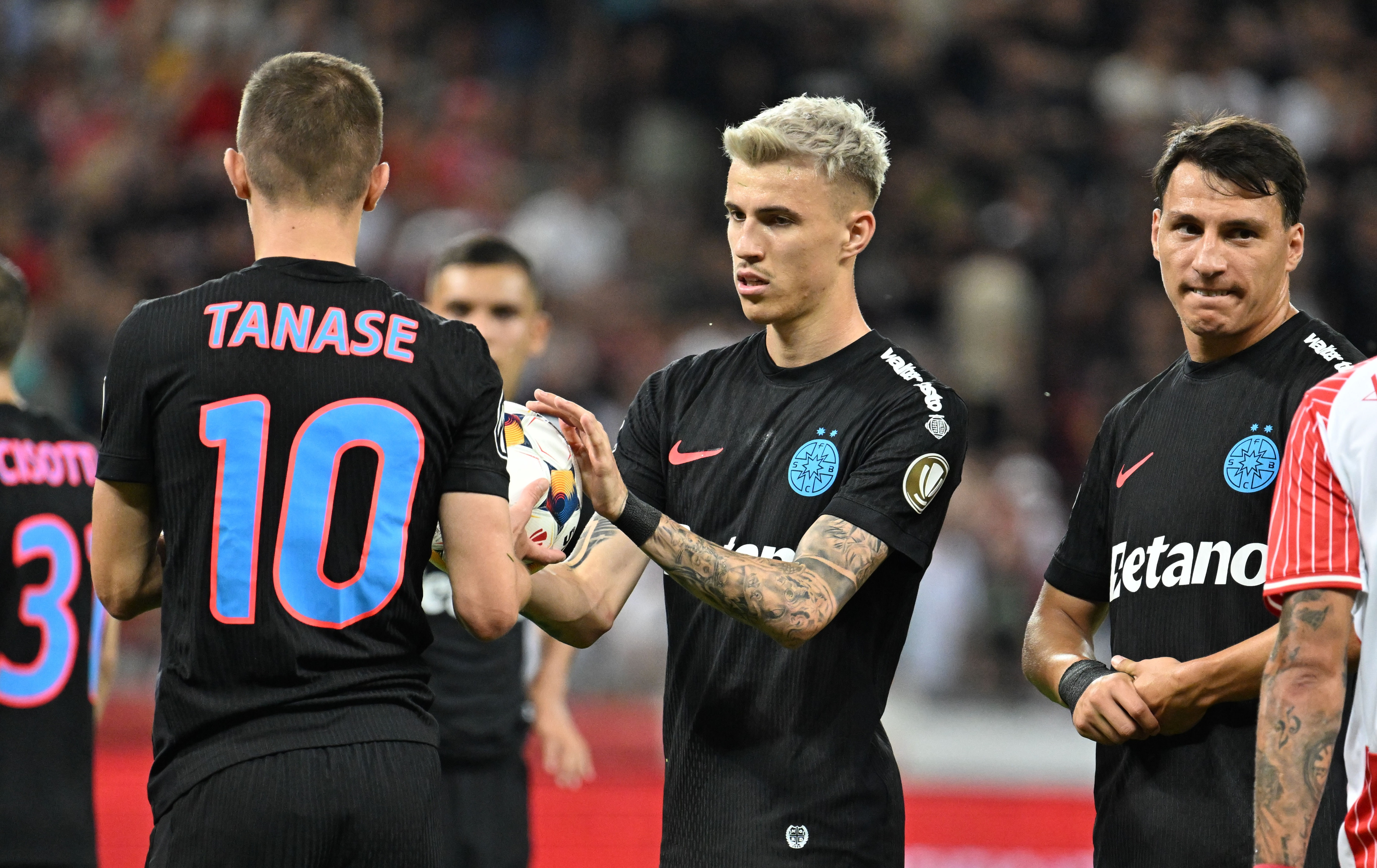 Încă o lovitură pentru FCSB! După Adrian Șut, un alt titular s-a accidentat