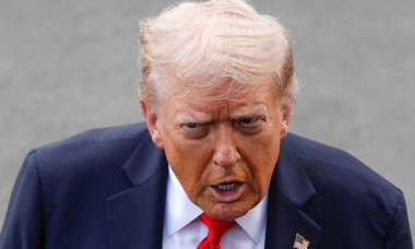 US President Donald Trump departs for White House to New York