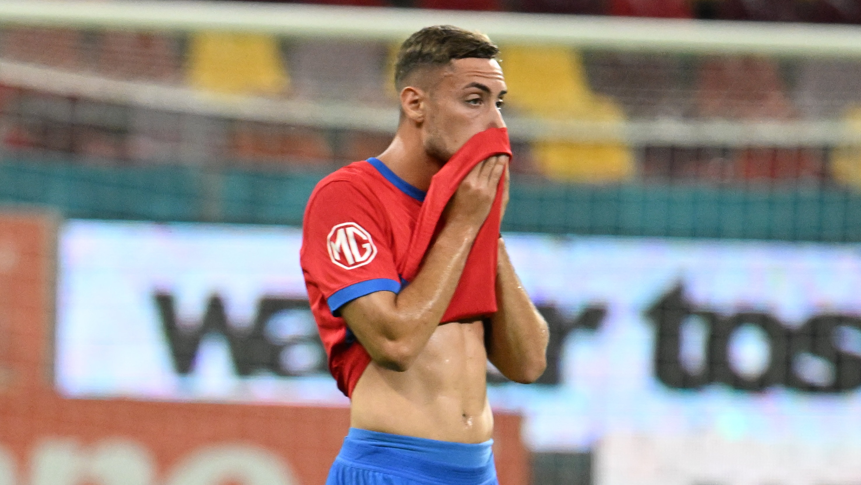 Lovitură pentru FCSB! Cât va absenta Lixandru, după ce Gigi Becali anunțase că va lipsi doar o săptămână