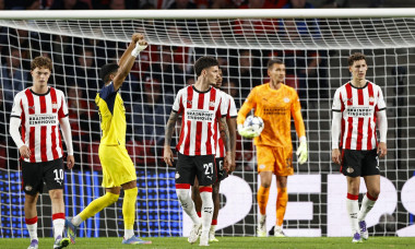 EINDHOVEN - (L-R) Paul Wanner of PSV Eindhoven, Dennis Man of PSV Eindhoven, and Ruben van Bommel of PSV Eindhoven are disappointed with the 0-3 loss during the UEFA Champions League match between PSV Eindhoven and Royale Union Saint-Gilloise at the Phill