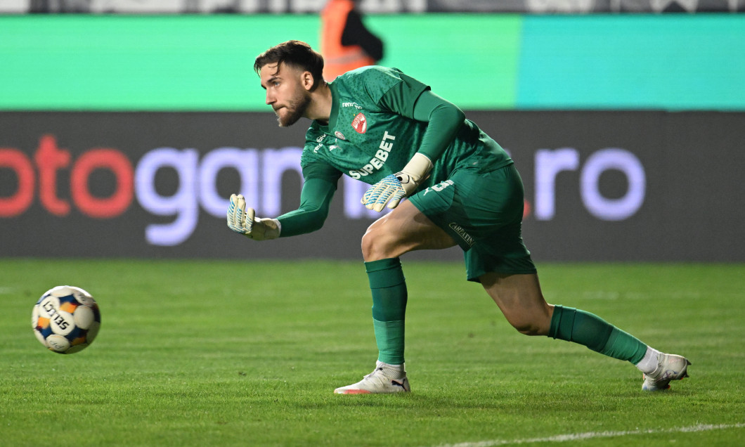 FOTBAL:PETROLUL PLOIESTI-DINAMO BUCURESTI, SUPERLIGA SUPERBET (15.09.2025)