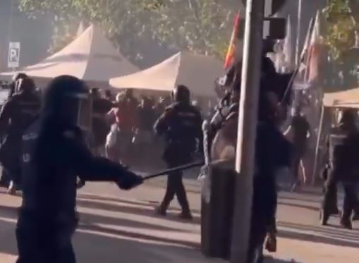 Incidente la Madrid, înainte de Real - Marseille. Poliția a intervenit în forță