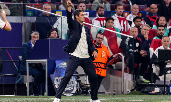 AMSTERDAM, NETHERLANDS - SEPTEMBER 17: head coach Cristian Chivu of FC Internazionale Milano coaching during the UEFA Champions League 2025/26 League Phase match between AFC Ajax and FC Internazionale Milano at Johan Cruijff ArenA on September 17, 2025 in