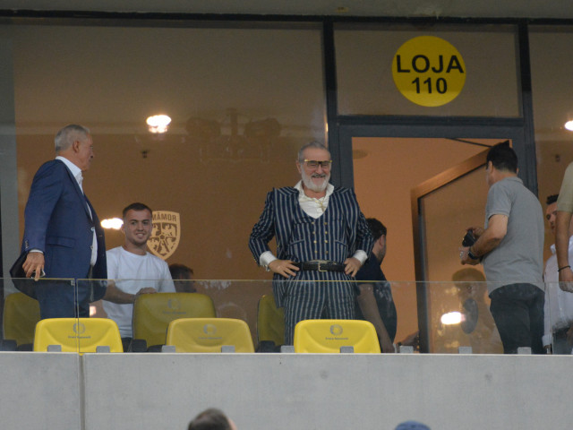 Gigi Becali a negociat revenirea lui Moruțan la FCSB