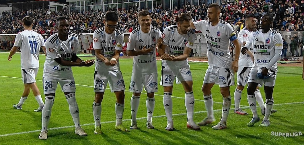 Imagine Stire Ca Brazilia în 1994! Cum s-au bucurat jucătorii de la FC Botoșani, după ce au reușit ”remontada” cu FCSB | 2review.ro
