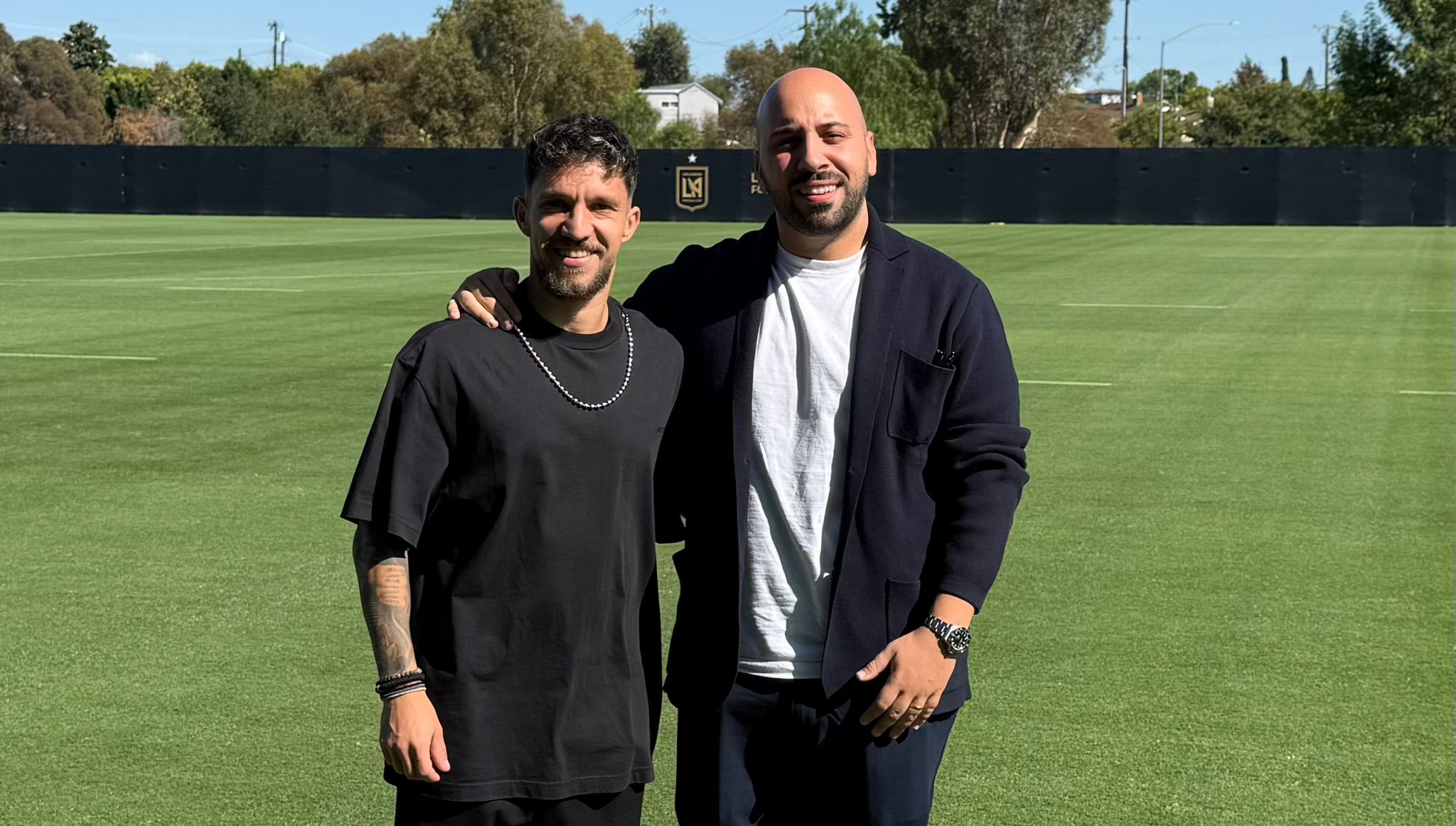 După 15 ore de zbor, Alexandru Băluță a ajuns la noua sa echipă! Prima imagine cu fostul fotbalist de la FCSB