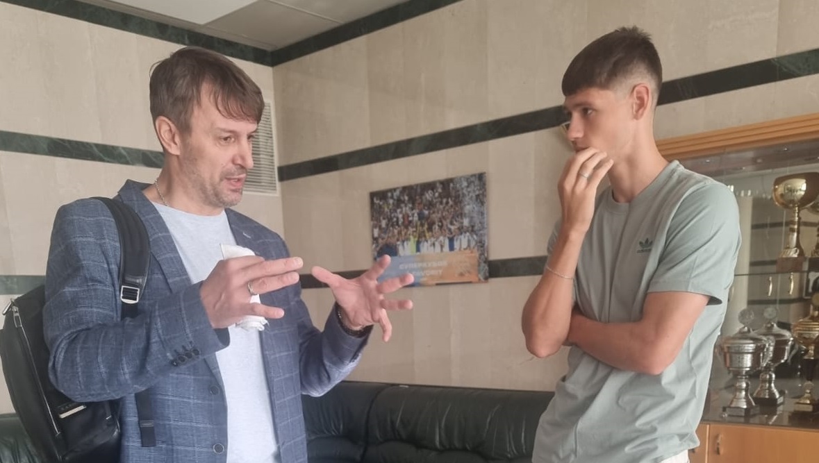 Blănuță, protagonist în meciul ”nebun” al lui Dinamo Kiev în care s-au înscris 6 goluri
