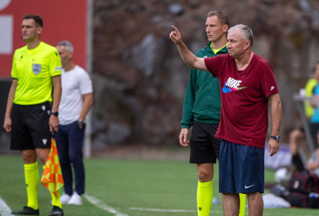 Surpriză de proporții! Dan Petrescu, în negocieri pentru a-i lua locul ”celui mai slab antrenor”