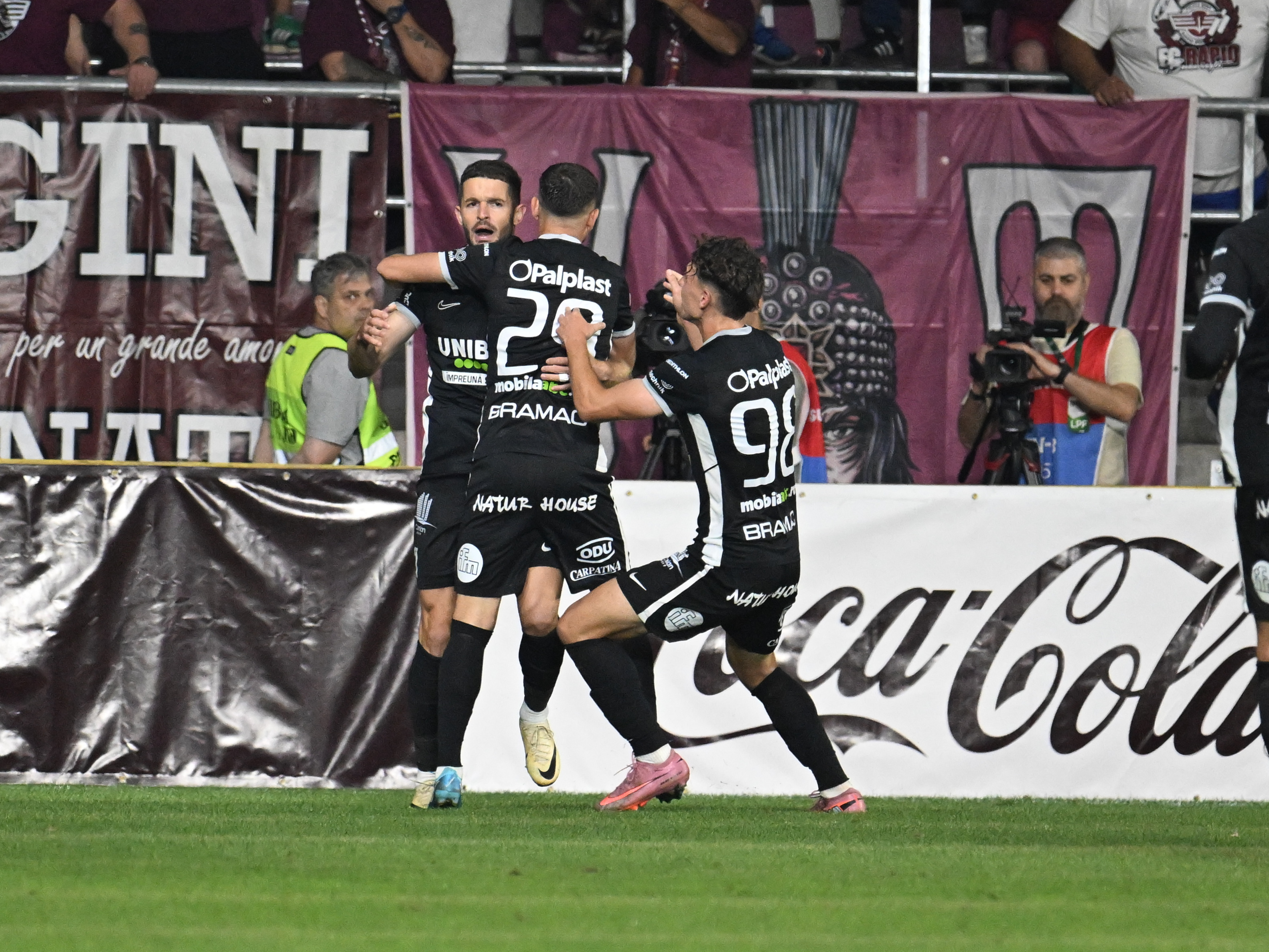 Ce a spus Sergiu Buș, după ce a marcat un gol superb împotriva Rapidului + Mesaj pentru colegii săi