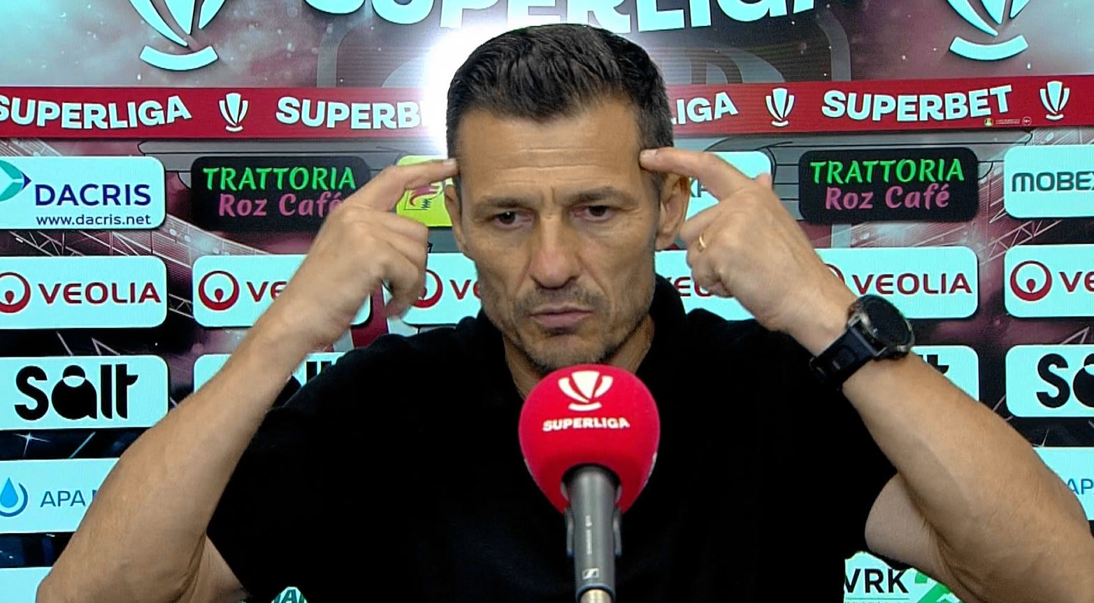Imagine Stire Costel Gâlcă și-a certat un jucător, după Slobozia - Rapid 1-2: ”Trebuia să fie mai sigur!” | 2review.ro