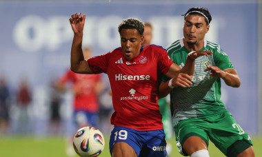 Michael Ameyaw of Rakow Czestochowa (L) and Lisav Naif Eissat of Maccabi Haifa (R) seen in action during the UEFA Conference League 2025/2026 match between Rakow Czestochowa and Maccabi Haifa at Municipal Stadion. Final Score; Rakow Czestochowa 0 : 1 Macc