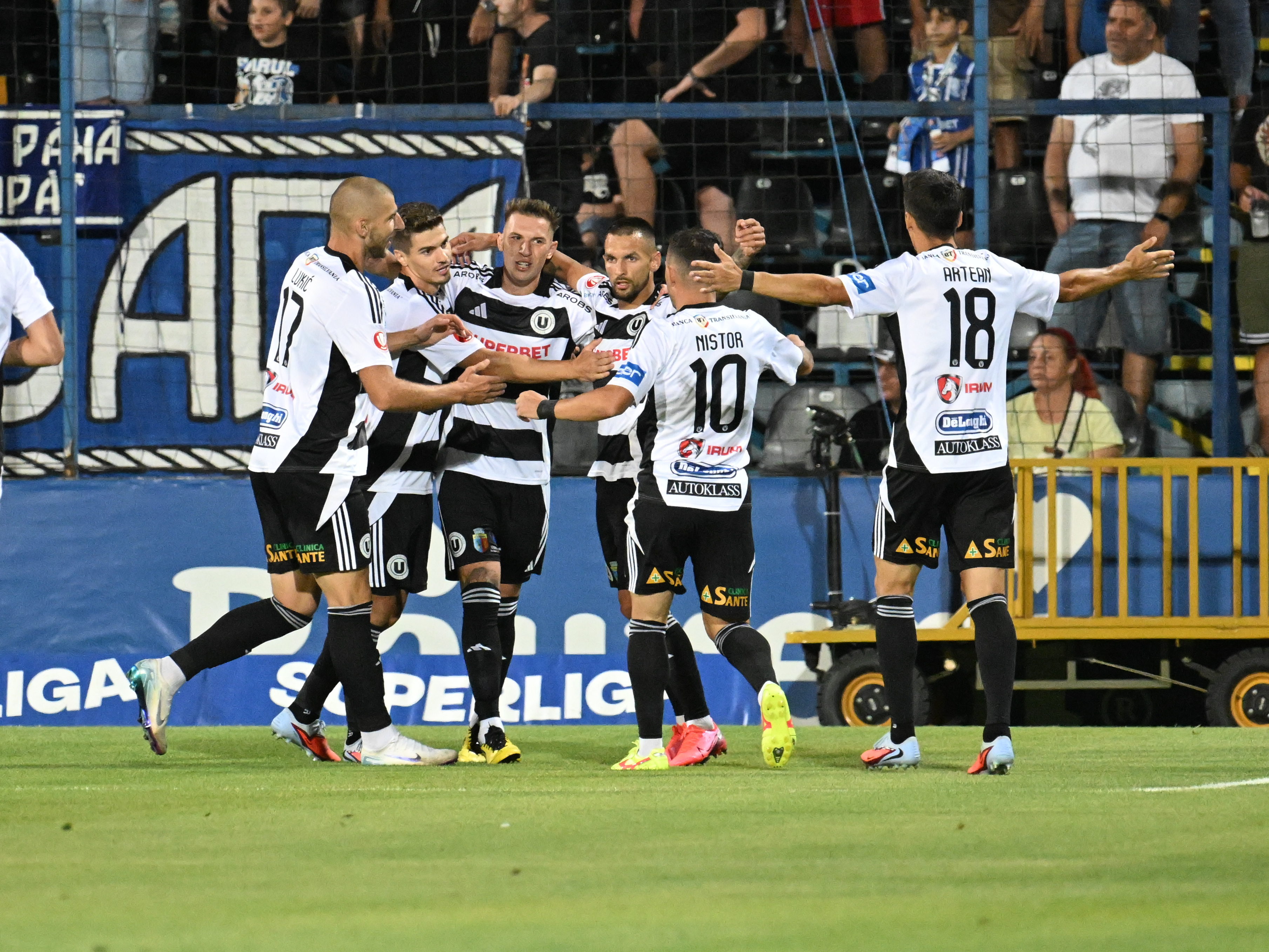 Imagine Stire Metalul Buzău - ”U” Cluj 1-2. ”Șepcile Roșii” au dat lovitura în minutul 90+1 | 2review.ro