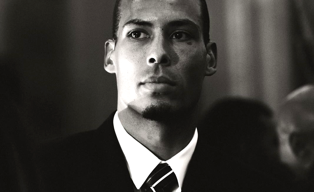 Virgil van Dijk a postat doar cinci cuvinte, după locul "șocant" ocupat la Balonul de Aur