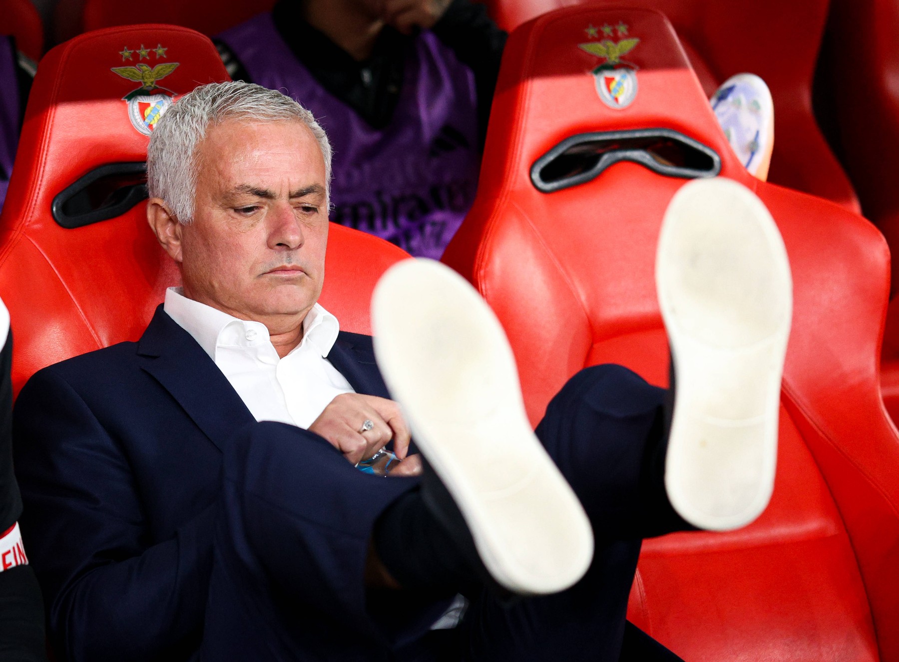 Jose Mourinho nu s-a abținut, după primul pas greșit pe banca Benficăi. Atac dur la arbitraj. ”Extrem de nedrept”