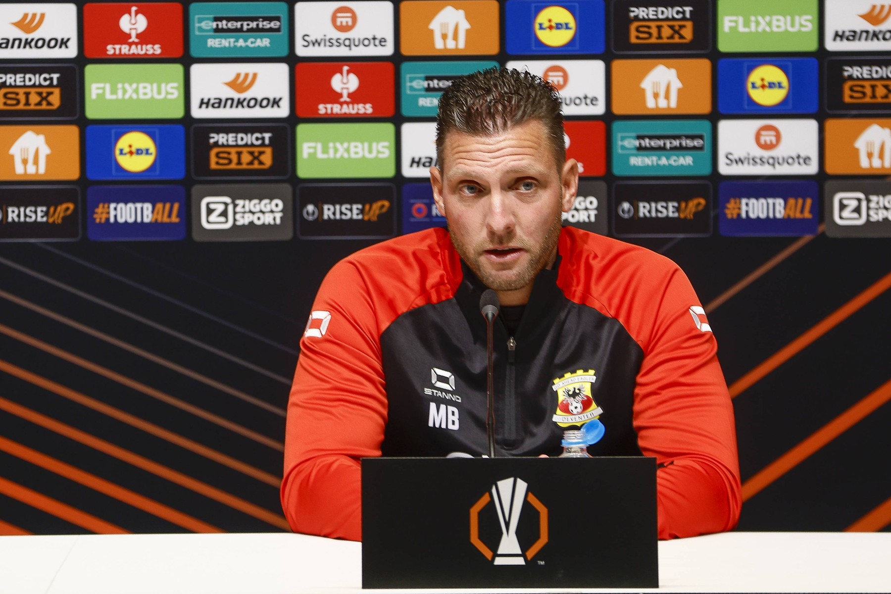 Cum a reacționat antrenorul lui Go Ahead Eagles când a auzit că Gigi Becali a anunțat deja echipa pentru meciul direct