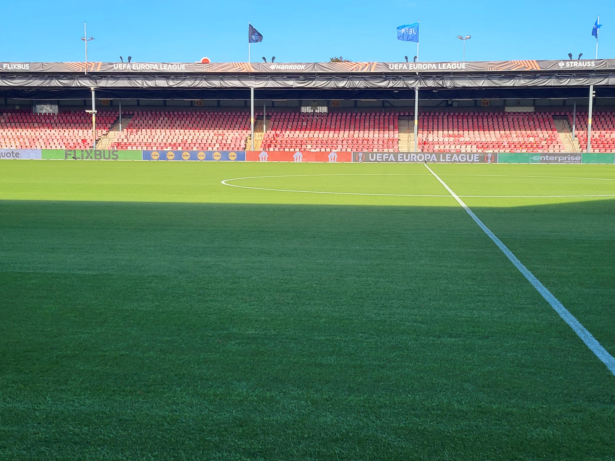 Cum arată stadionul pe care FCSB își începe aventura din Europa League