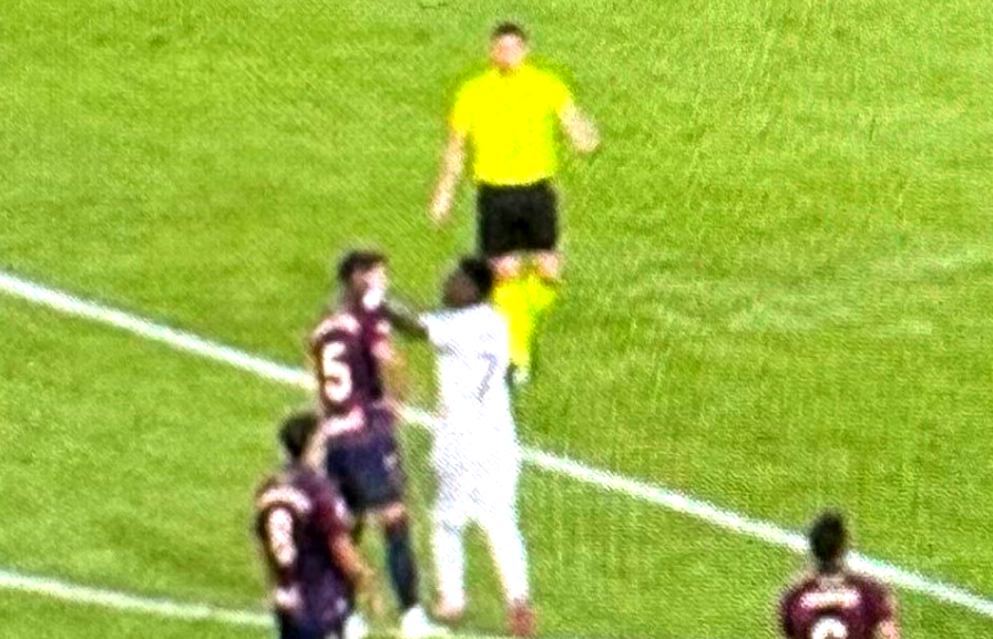 Scandalos! Gestul făcut de Vini Jr în fața căpitanului de la Levante, chiar sub ochii arbitrului