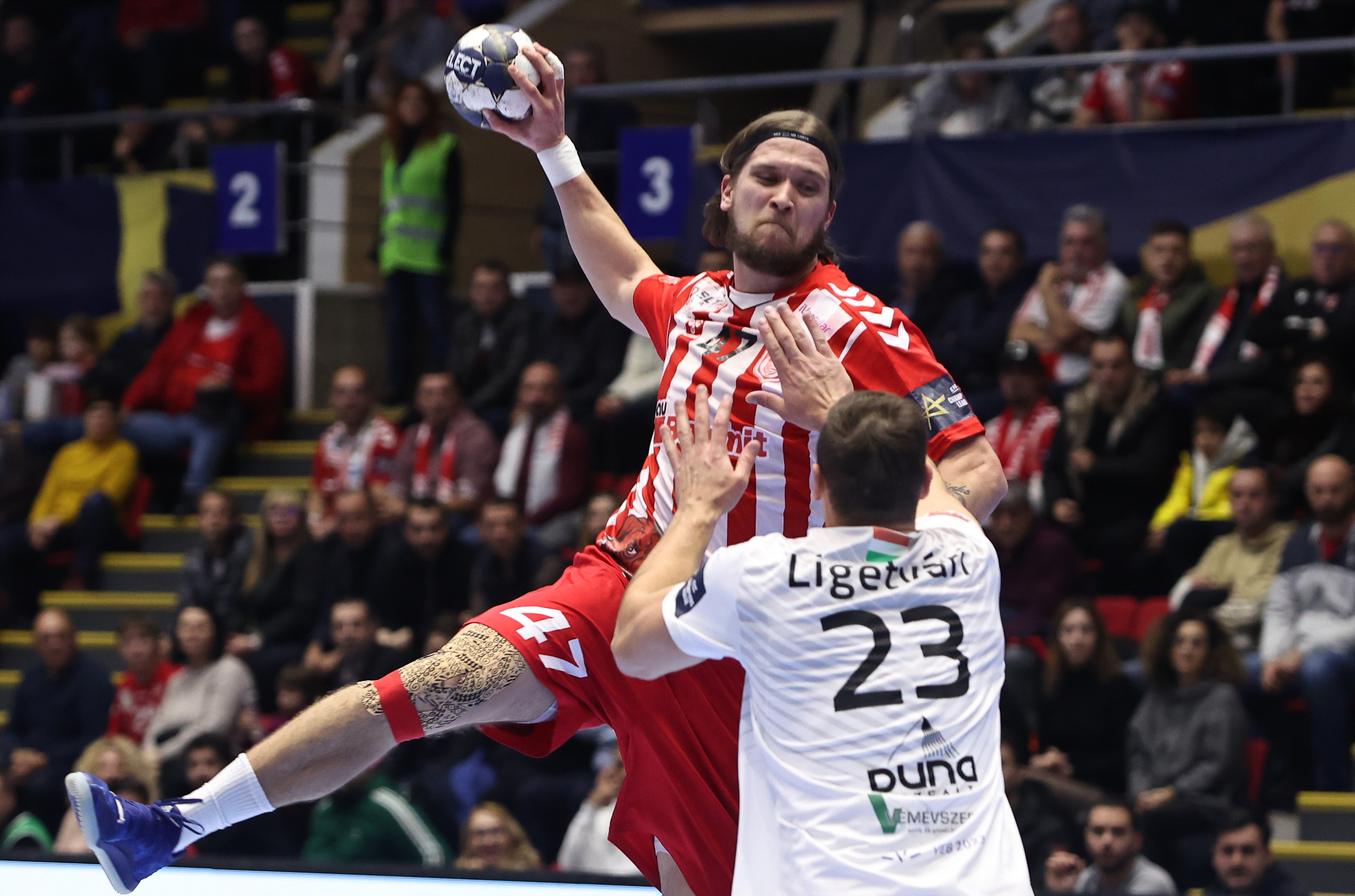 Dinamo - Veszprem 27-30. Xavi Pascual le provoacă ”Dulăilor” a 3-a înfrângere consecutivă în Liga Campionilor