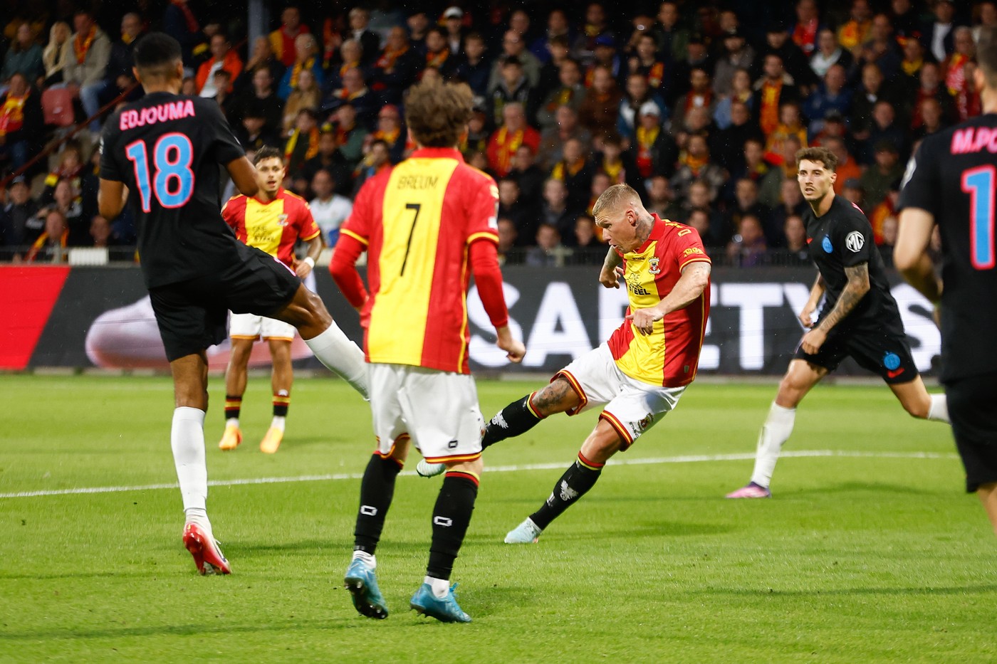 FCSB, trei schimbări la pauza meciului cu Go Ahead Eagles
