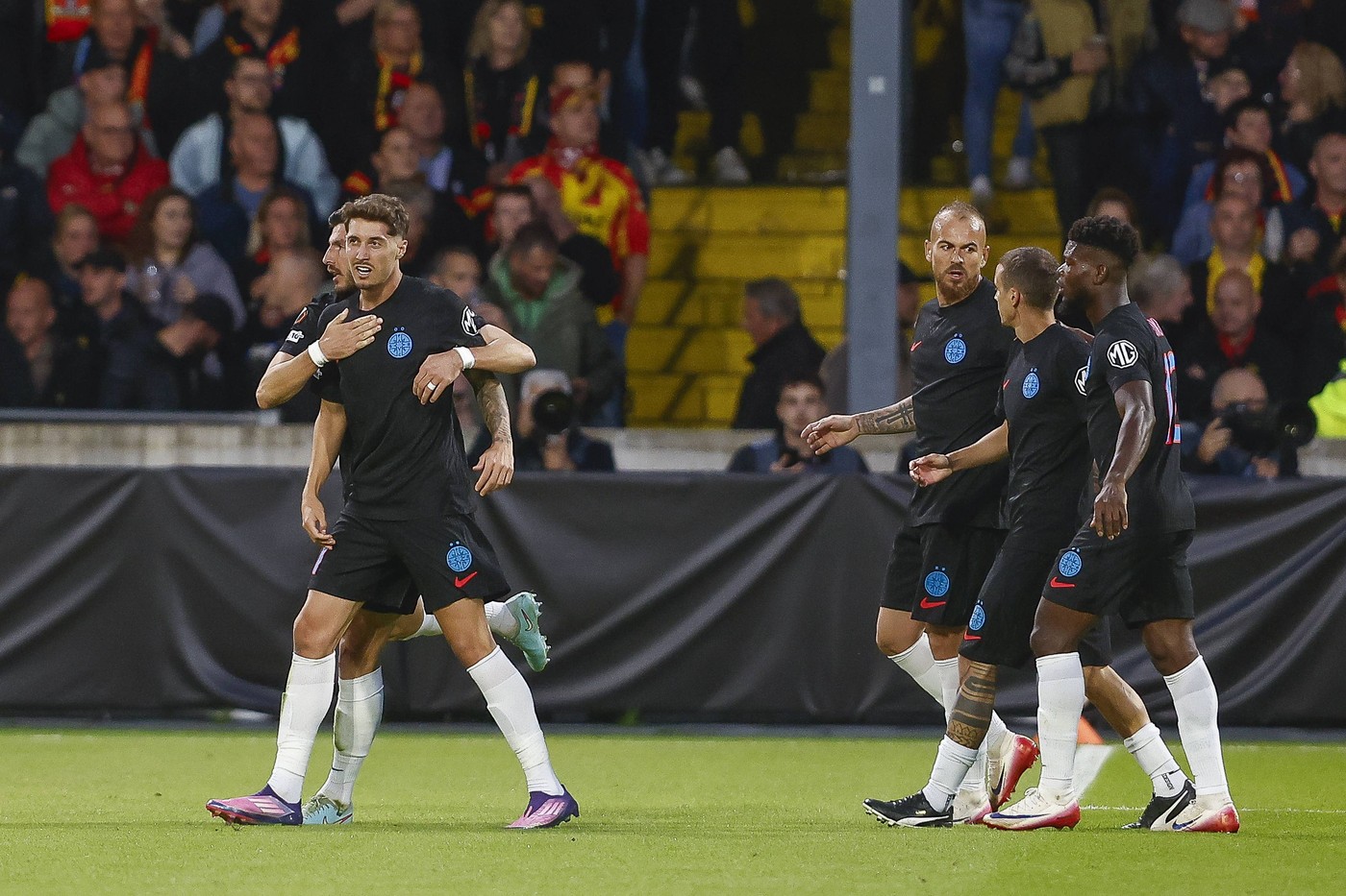 FCSB, peste nume importante din Europa League! Șansele roș-albaștrilor la cucerirea trofeului
