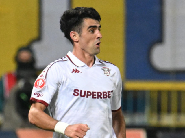 Reacția lui Alex Pașcanu, după ce a marcat unicul gol al partidei cu ...