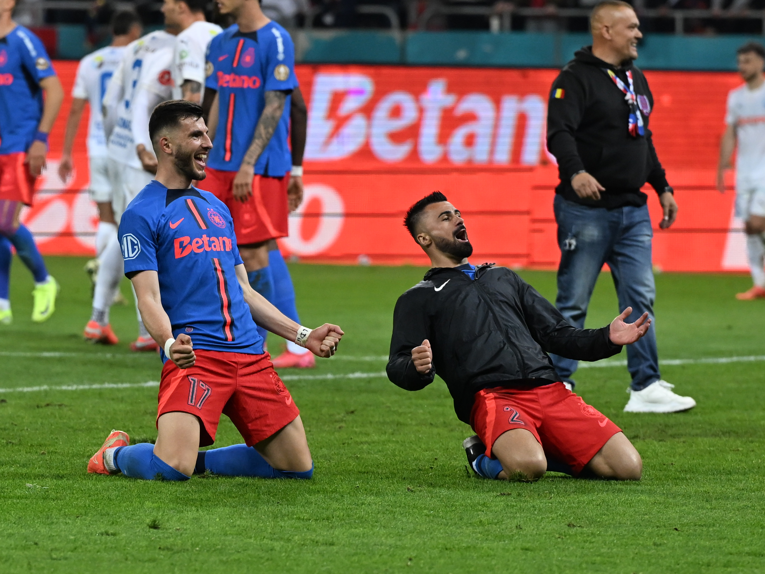Valentin Crețu revine la antrenamentele FCSB-ului