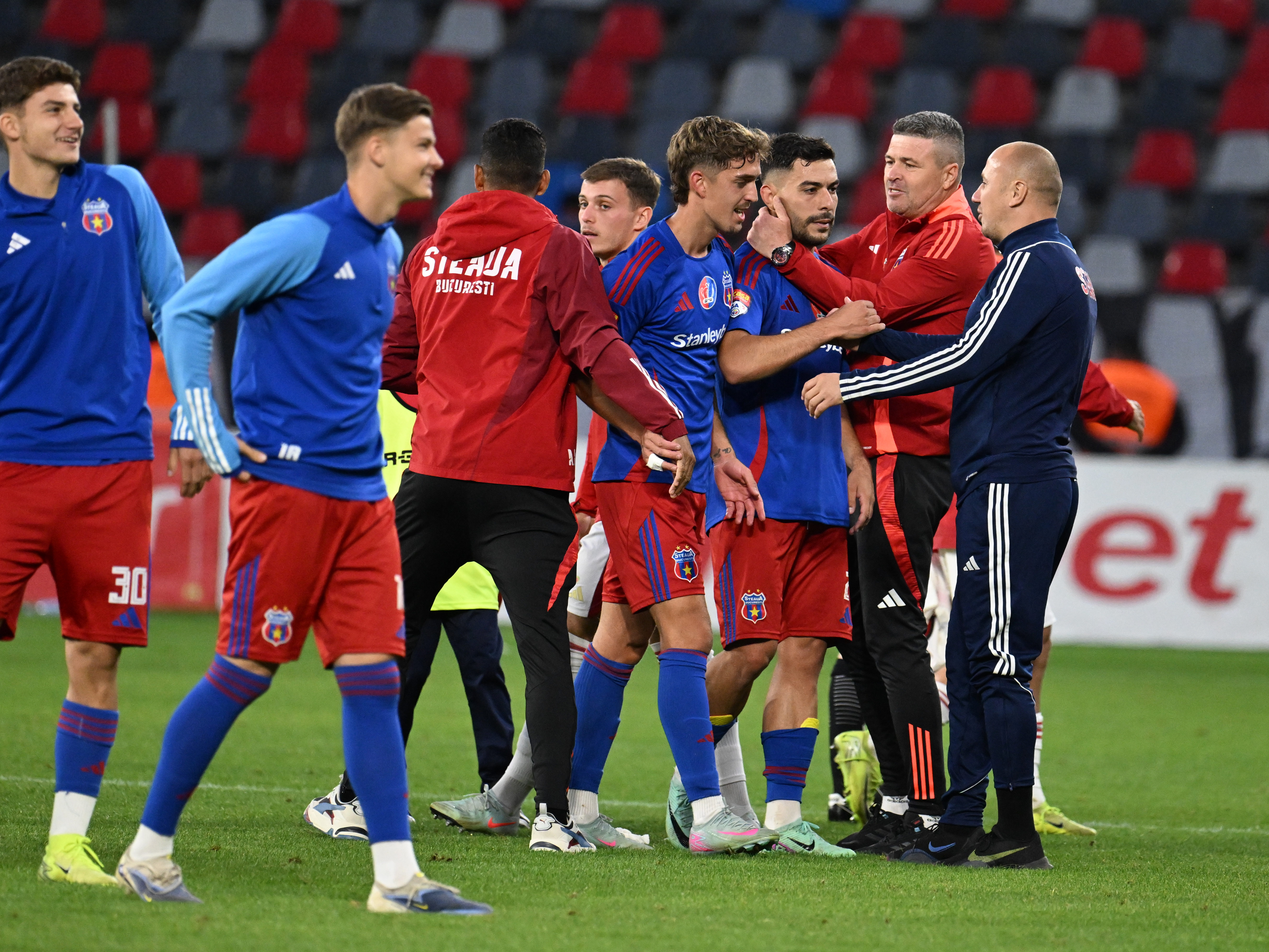 Steaua - Sepsi 2-1. "Militarii" au câștigat, după ce au fost conduși timp de 82 de minute!