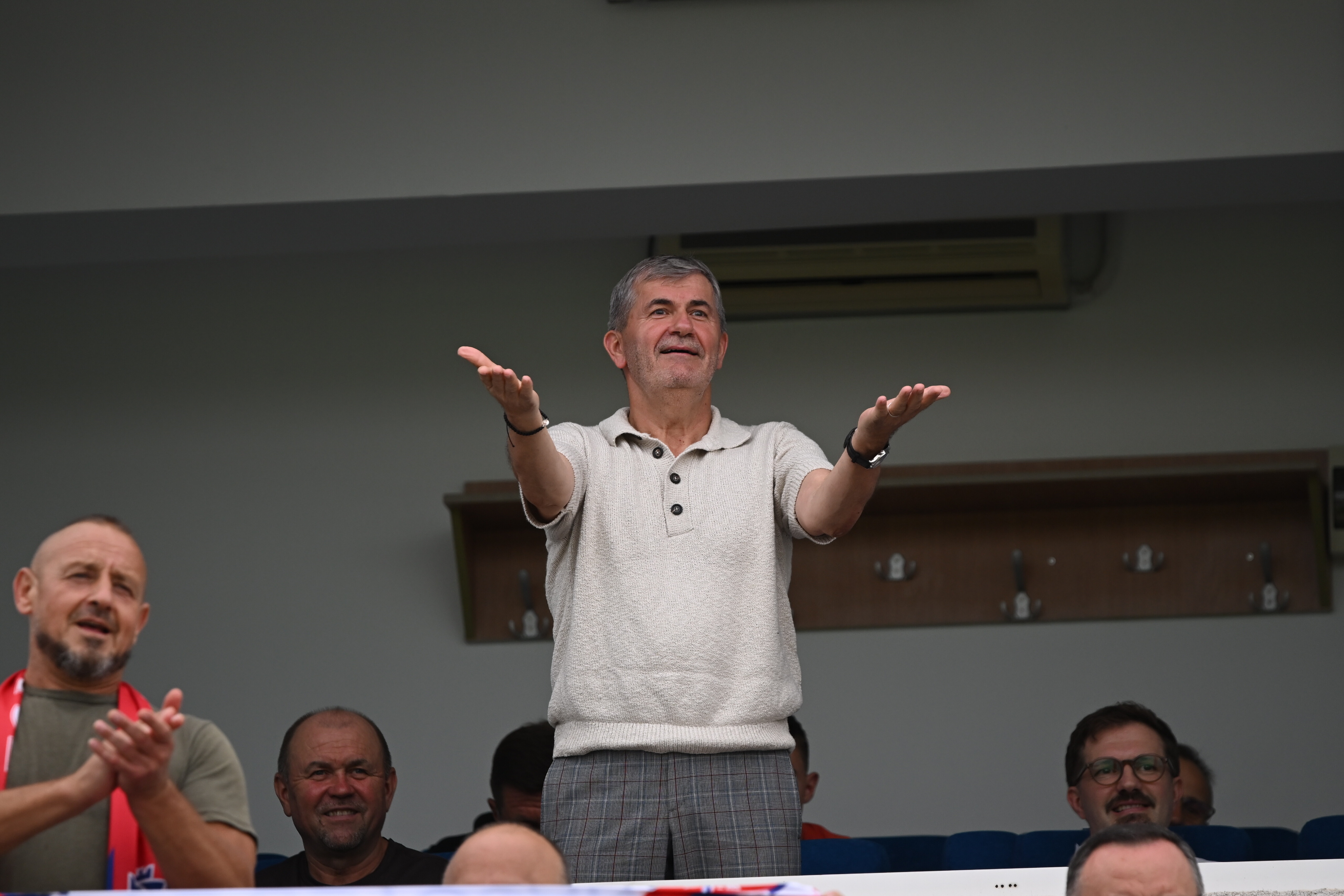 FC Botoșani a primit interdicție la transferuri! Valeriu Iftime a reacționat nervos: "O rușine"