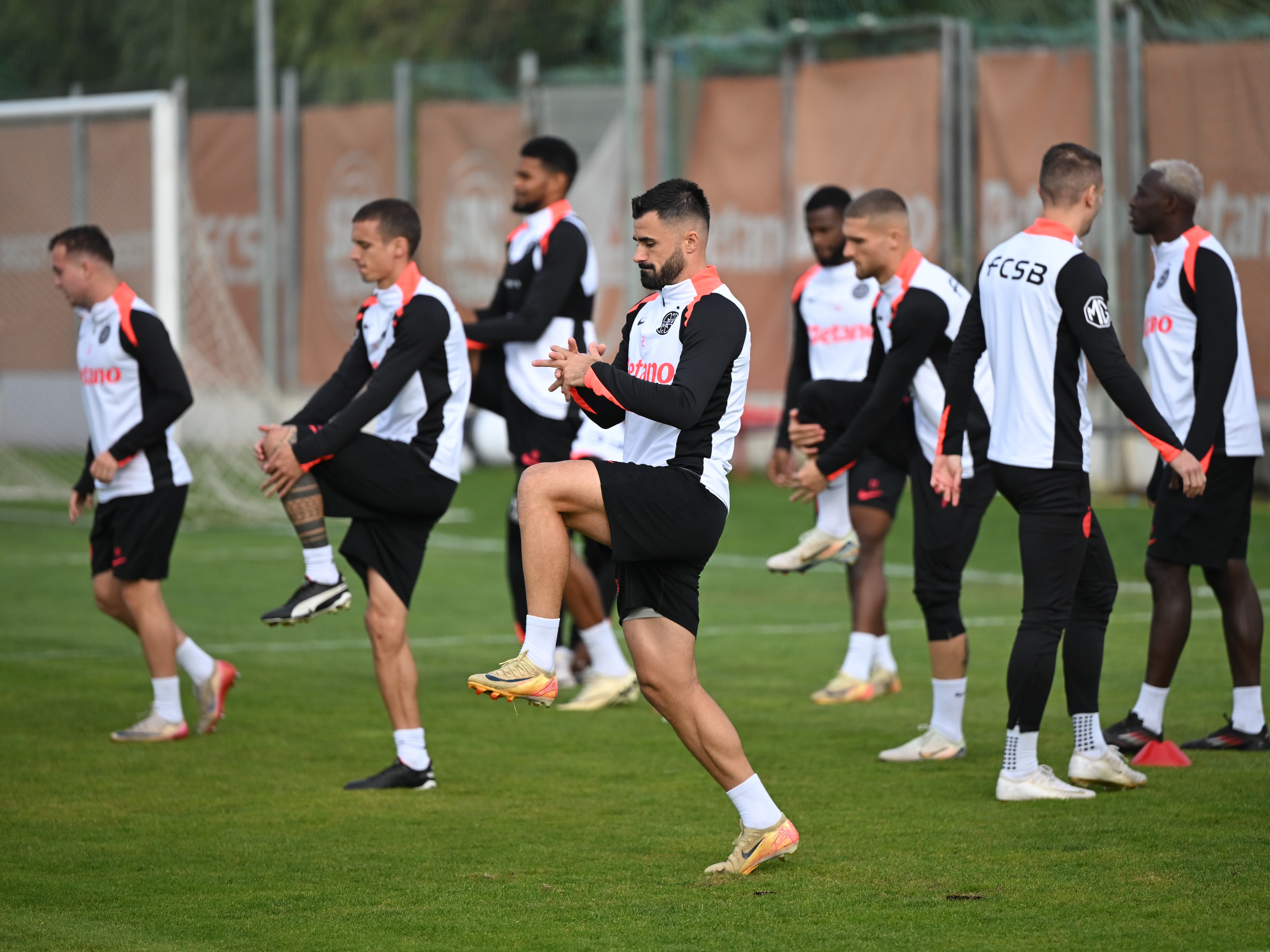 A revenit la antrenamente! Veste bună pentru FCSB înaintea meciului cu Young Boys Berna