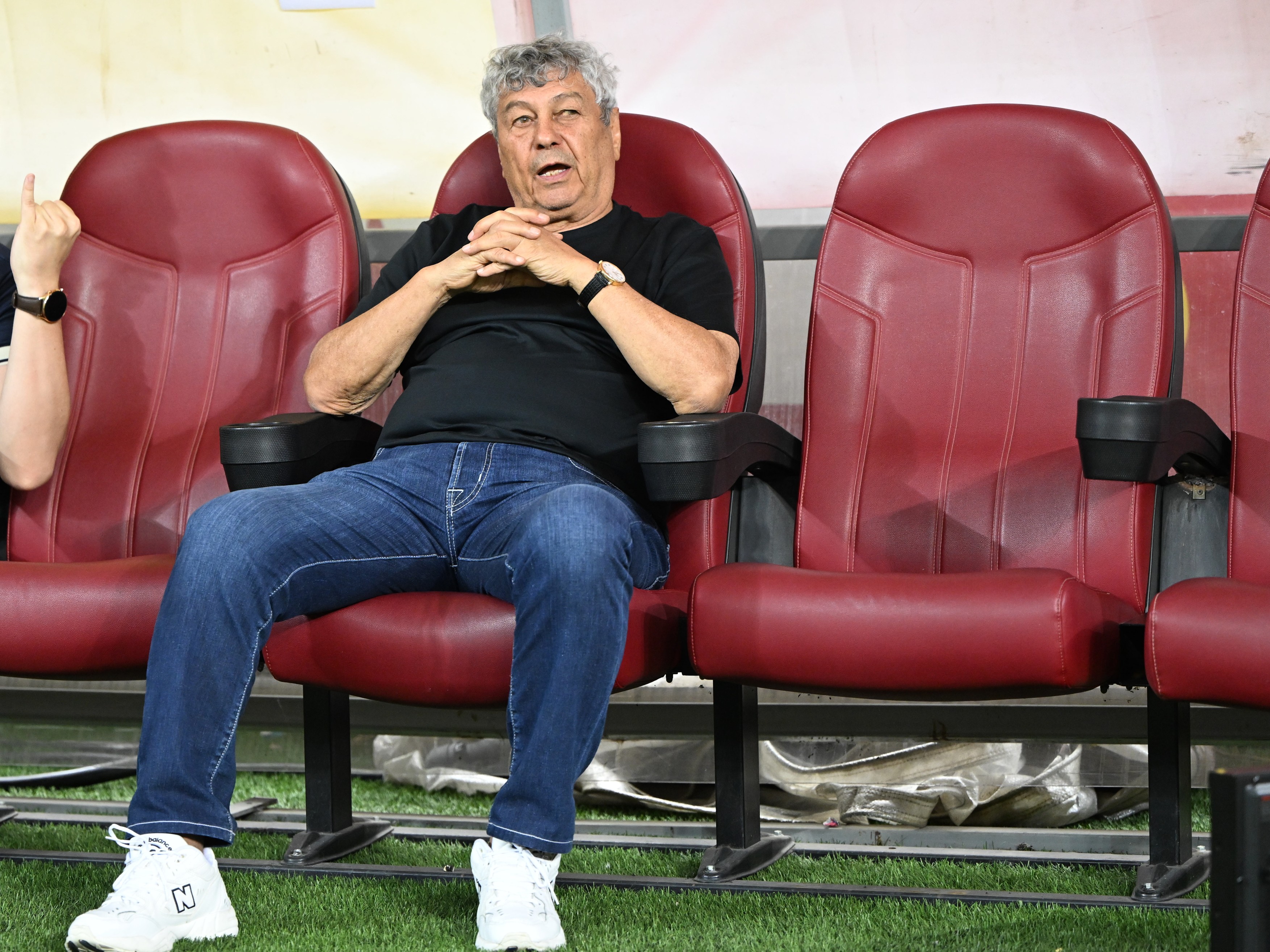 Coșmar pentru Mircea Lucescu! Cum arată lista fotbaliștilor pe care nu se poate baza cu Austria