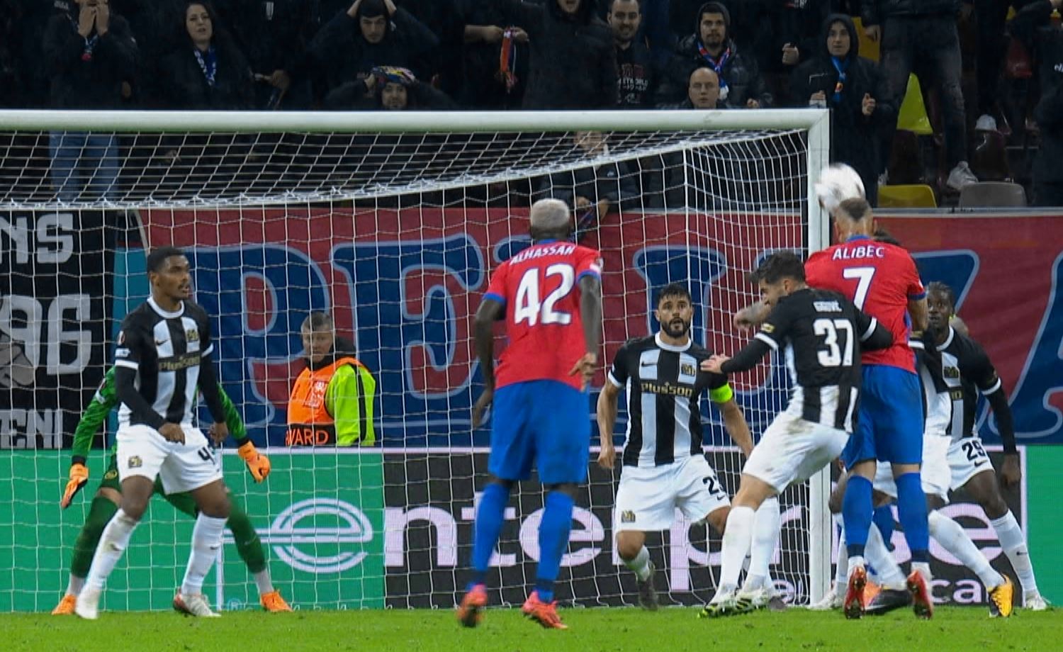 FCSB - Young Boys 0-2, ACUM, Digi Sport 1. Monteiro a reușit dubla