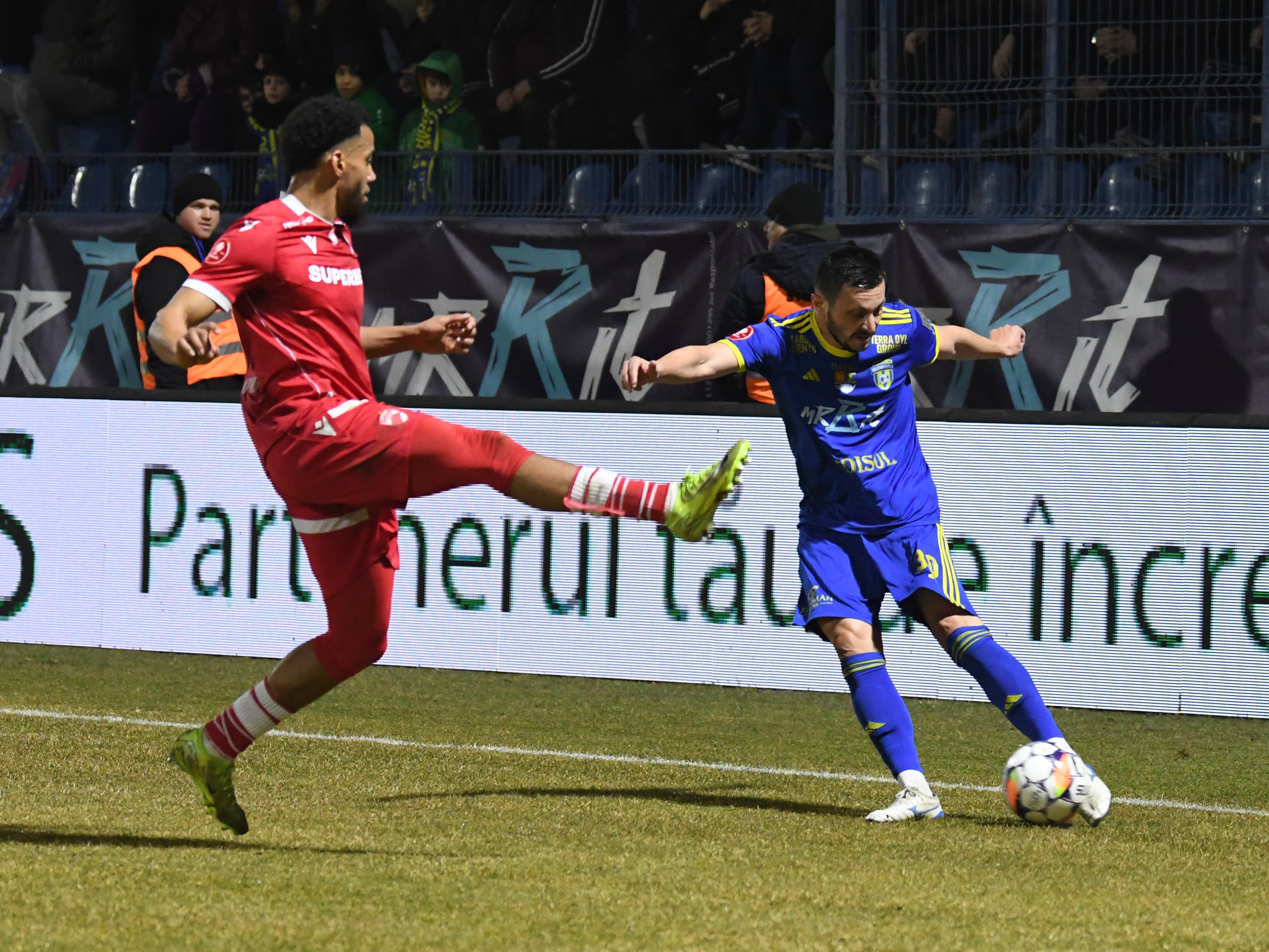 Imagine Stire Unirea Slobozia - Dinamo, LIVE VIDEO, 20:30, Digi Sport 1. Duel la play-off între ialomițeni și alb-roșii. ECHIPELE | 2review.ro