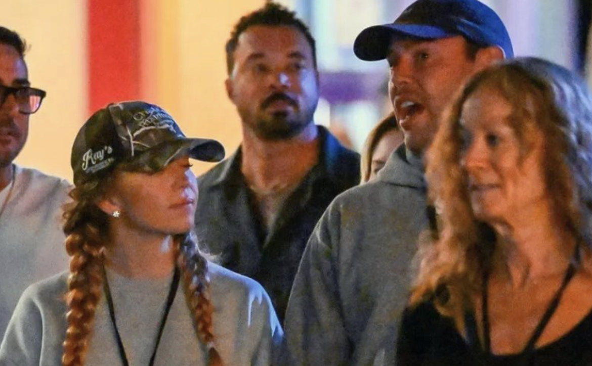 Nu se mai ascund: ”cea mai frumoasă actriță de la Hollywood”, de mână cu noul partener după ce a anulat nunta
