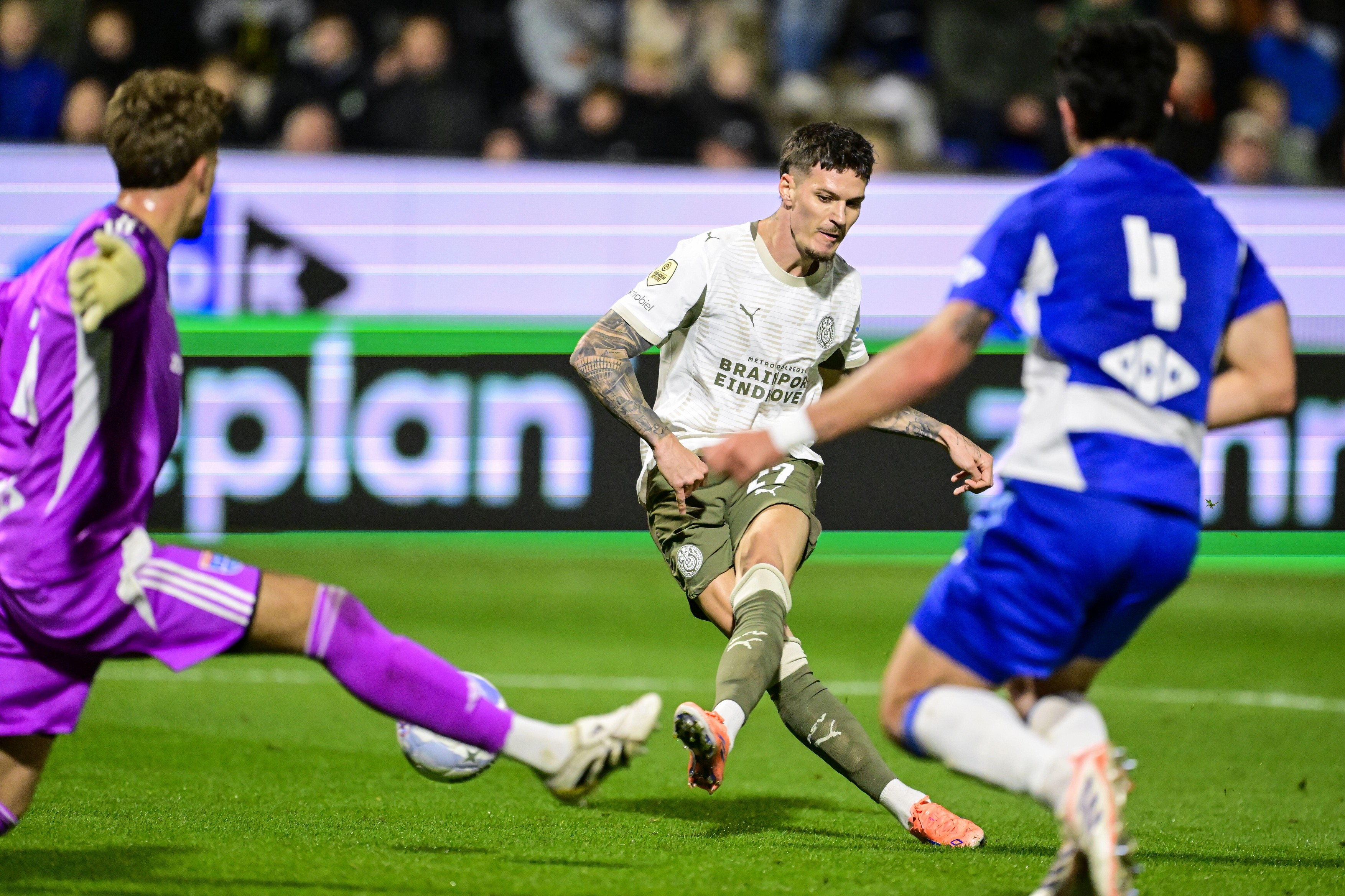 PSV a reacționat imediat după ce Dennis Man a marcat primul gol de la transfer