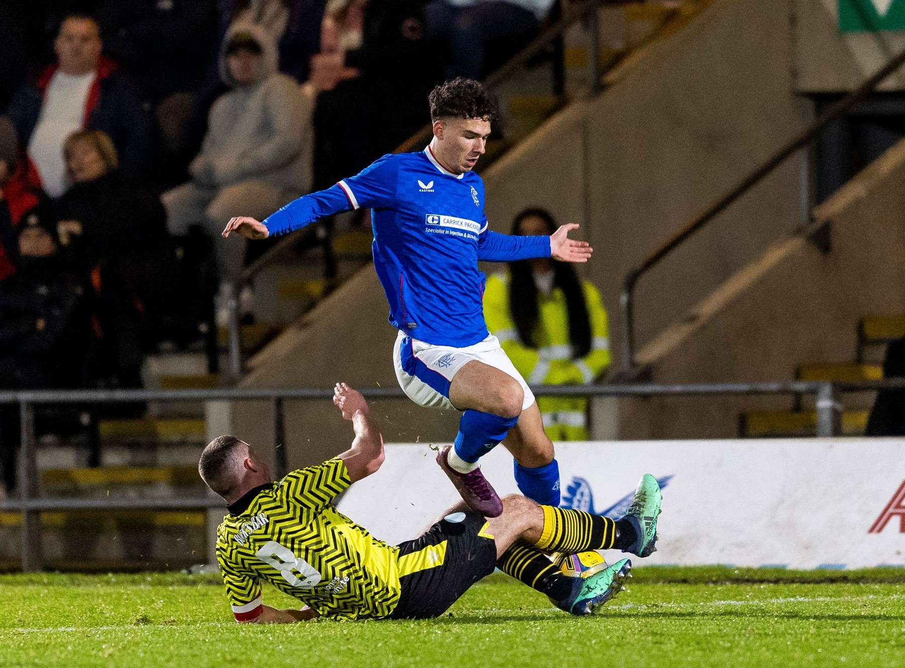 Fostul coleg al lui Ianis Hagi de la Rangers, marea surpriză de la echipa națională! FCSB vrea să-l transfere