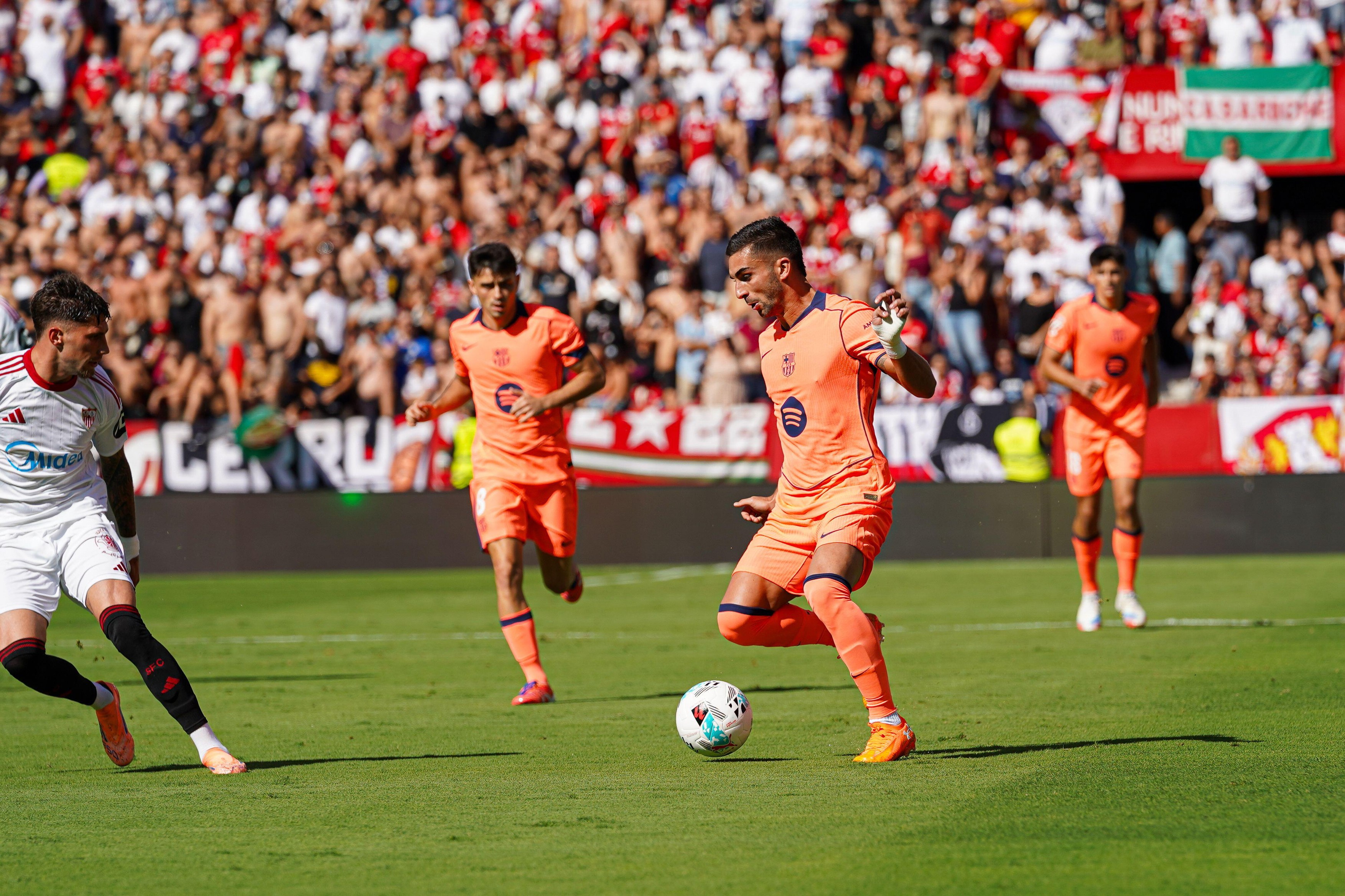 Sevilla - Barcelona 4-1. Catalanii au fost ”spulberați” și au suferit primul eșec din acest sezon de La Liga