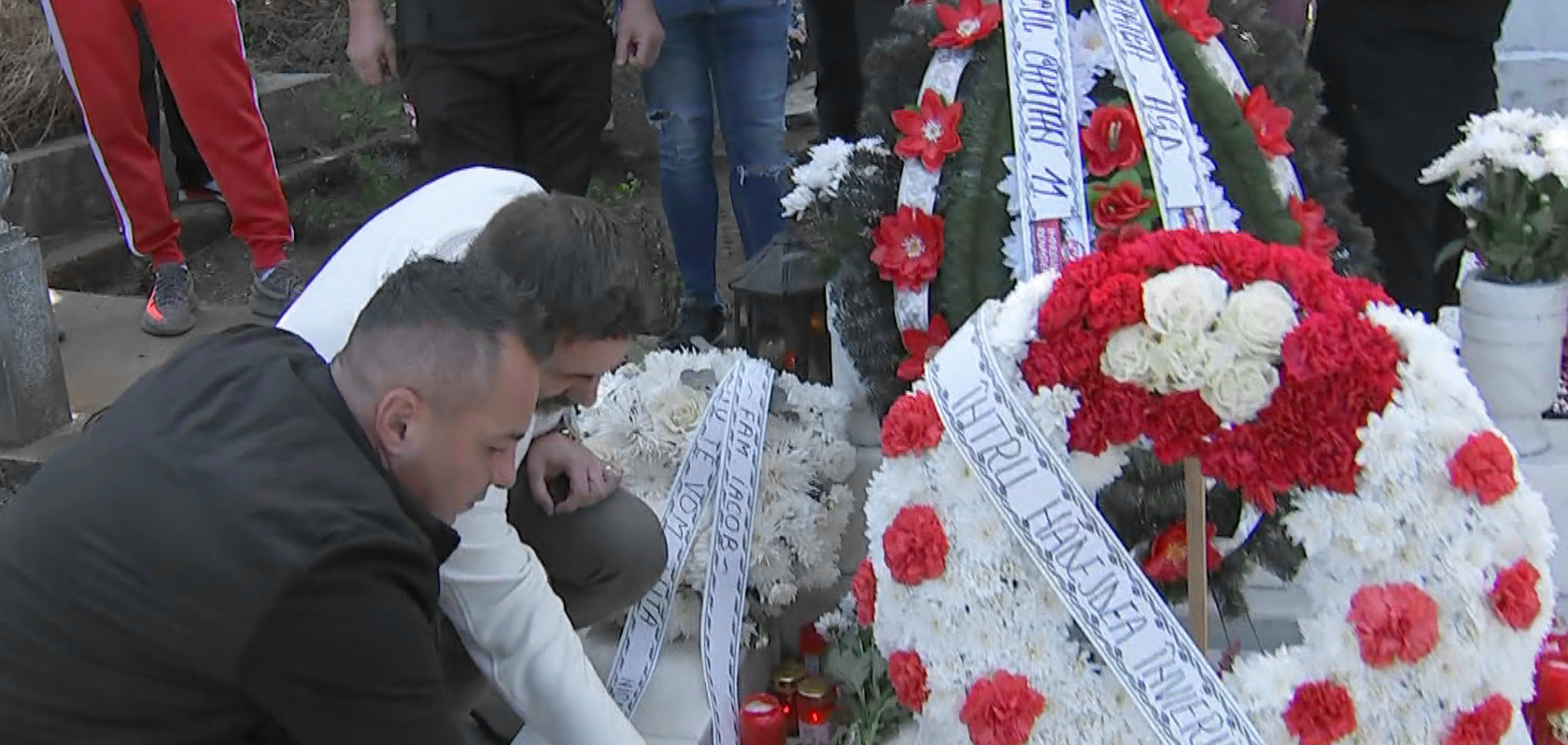 Omagiu pentru Cătălin Hîldan! Kopic, Petre și fanii au fost prezenți la mormântul ”Unicului Căpitan”, la 25 de ani de la dispariție