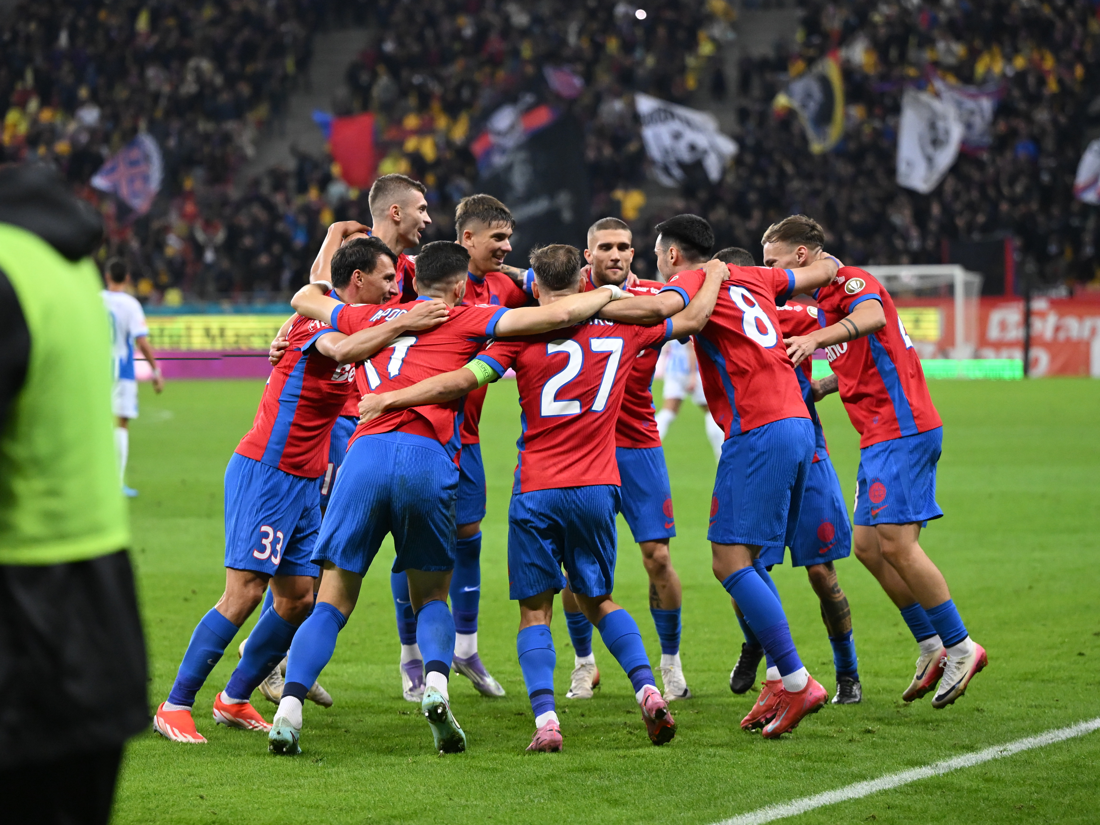 TOP 10 cei mai buni străini din istoria FCSB-ului. ”Mega lovitură!”