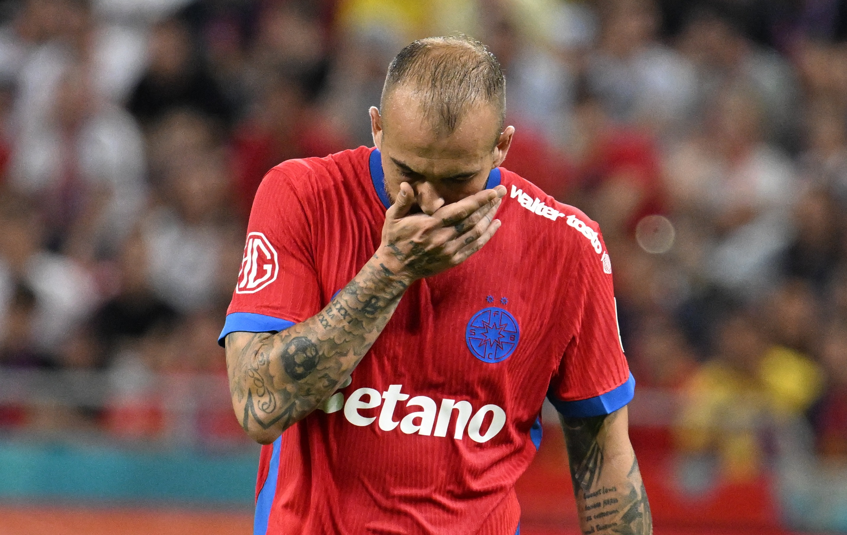 Sfârșit! Gigi Becali și-a încălcat promisiunea și l-a criticat pe Denis Alibec la TV: “Așa o să fac / Dormi pe teren?”