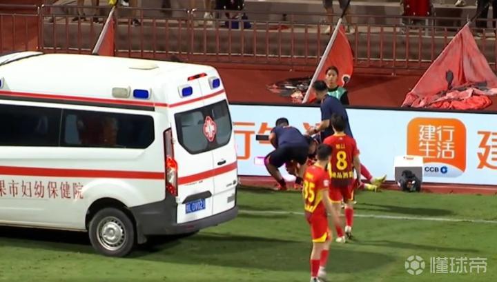 Minune pentru Samuel Asamoah! Verdictul medicilor după accidentarea care a îngrozit lumea