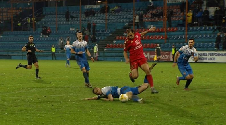ASA Târgu Mureș - Gloria Bistrița 3-0. Gazdele s-au impus clar și au urcat pe 4 în clasament