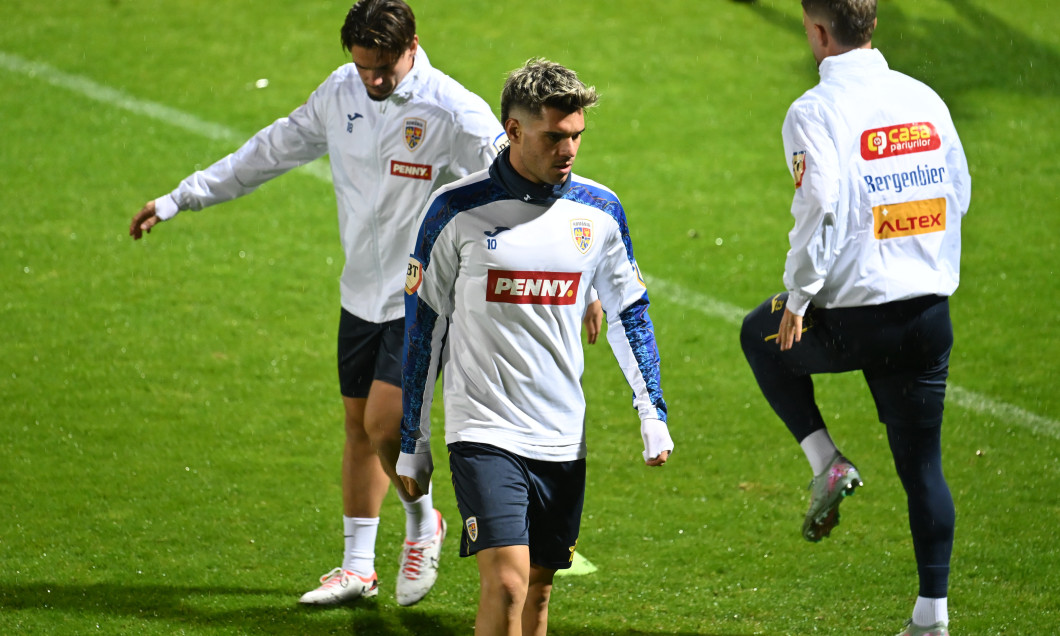 FOTBAL:ANTRENAMENT ROMANIA (8.10.2025)