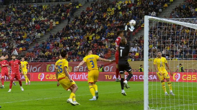 Moment controversat pe Arena Națională: Moldova a egalat, iar Ionuț Radu a acuzat fault la portar