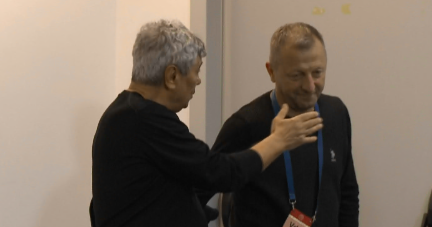 Mircea Lucescu a repetat de 3 ori același cuvânt când a ajuns față în față cu selecționerul Moldovei