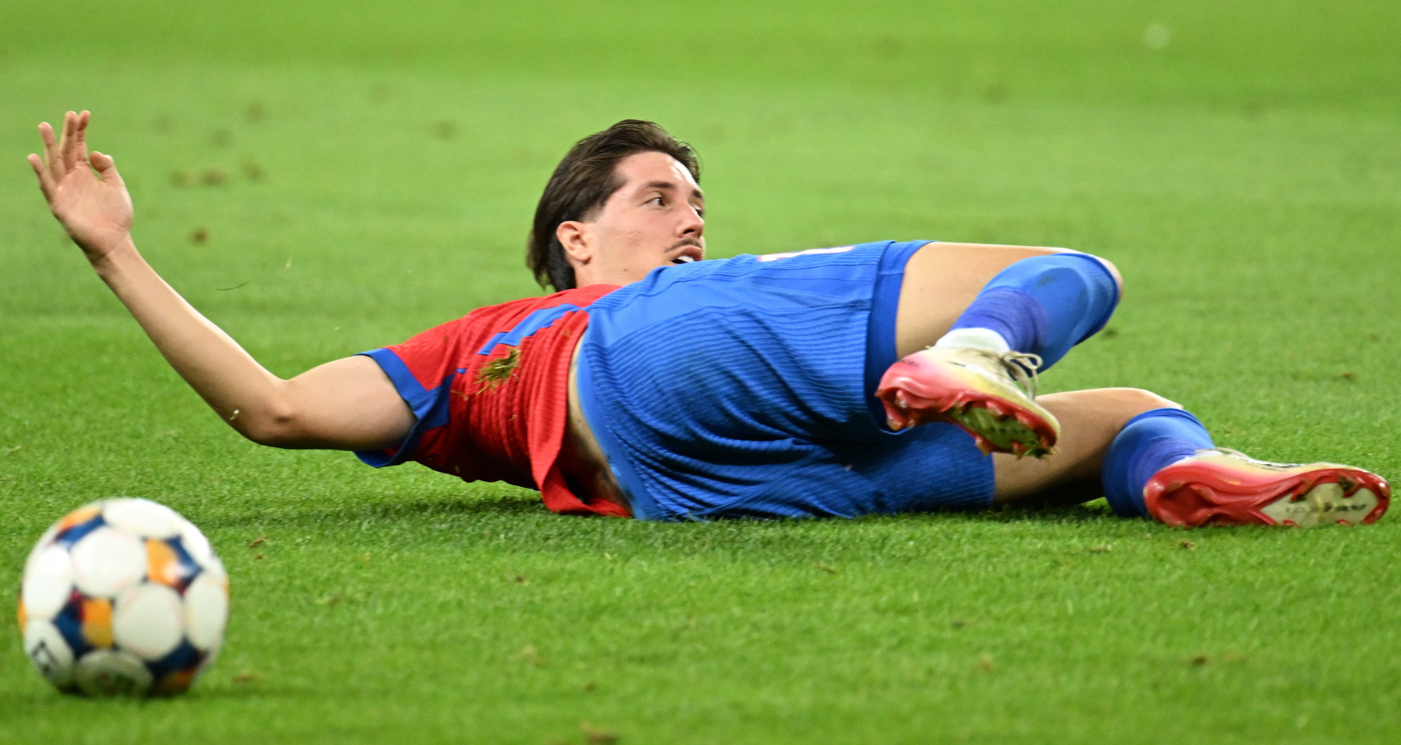 Imagine Stire ”E o umilință ce s-a întâmplat?”. Răspunsul dat de David Miculescu, după FCSB - CFR 1-4 | 2review.ro