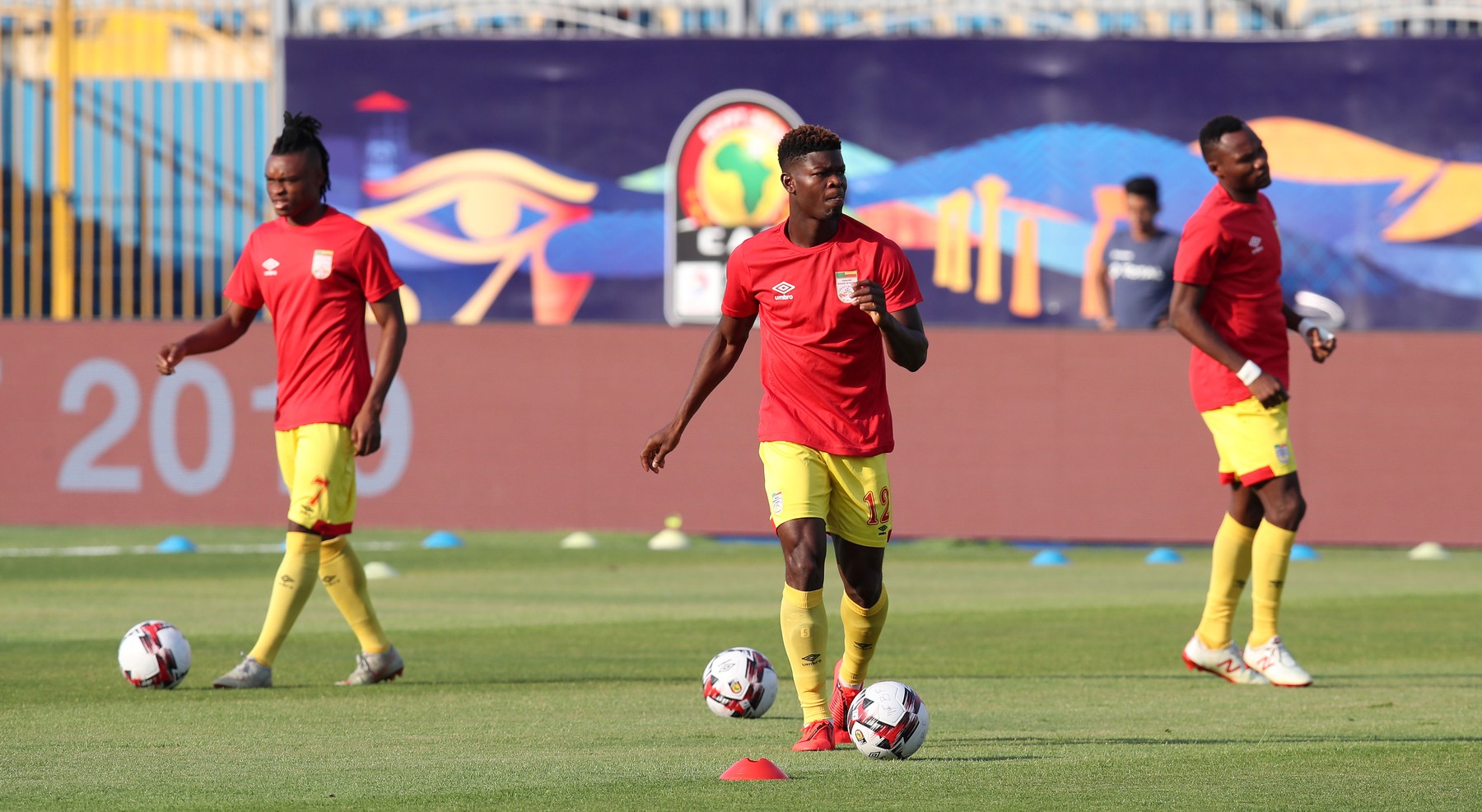 FCSB vrea să-l dea afară urgent, dar e la 90 de minute de o calificare istorică la Cupa Mondială!