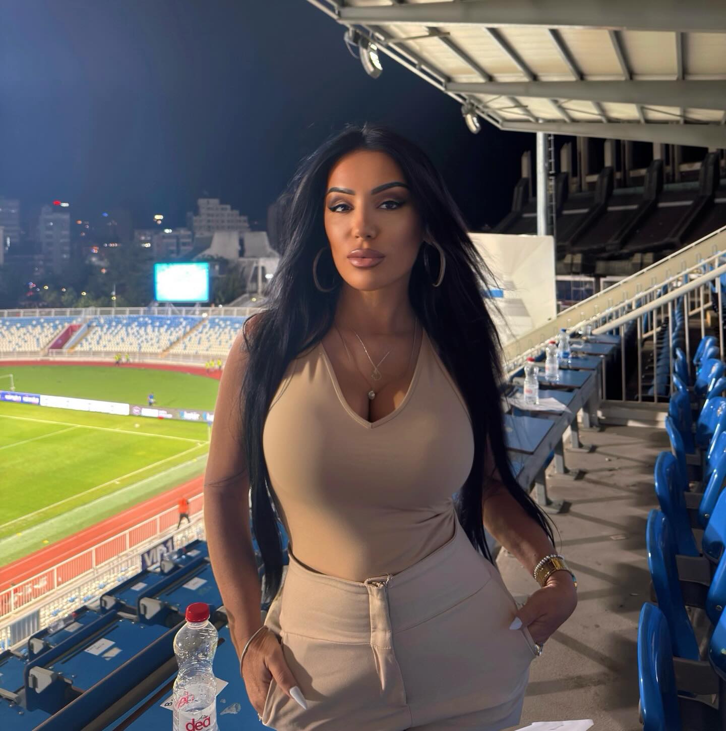 Imagine Stire ”Mama fotbalului kosovar”, dărâmată” după ratarea Cupei Mondiale 2026: ”Nu voi lăsa pe nimeni” | 2review.ro